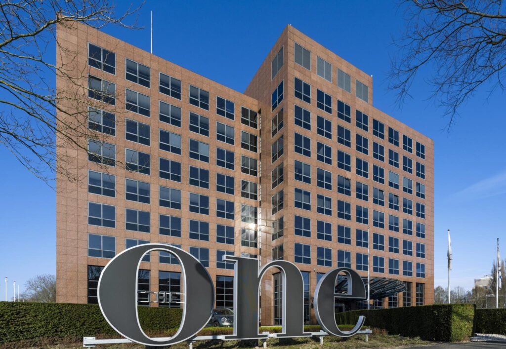 Prof. W.H. Keesomlaan 1 Amstelveen 581 m²